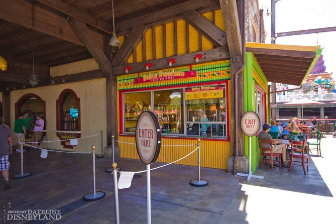 [Disney California Adventure] Placemaking: Pixar Pier, Buena Vista Street, Hollywood Land, Condor Flats - Page 8 IMG_9261