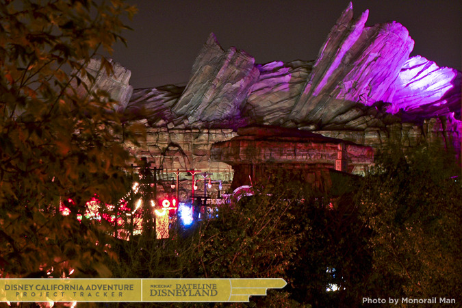 [Disney California Adventure] Cars Land (15 juin 2012) - Page 13 HZ210953-1