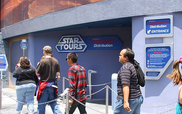 [Disney's Hollywood Studios et Disneyland Park] Star Tours: The Adventures Continue (2011) - Page 27 IMG_0241