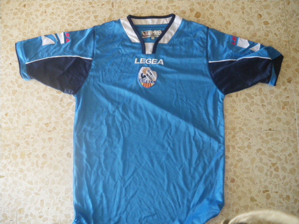 Colecciones de camisetas bufandas de fútbol o cualquier deporte! Ripoll2010