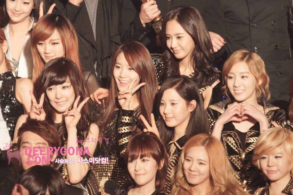 [PICS][9/10/2011] YoonYul's Love Story ๑۩۞۩๑  We are more than real *!!~ - Page 17 DSC04946