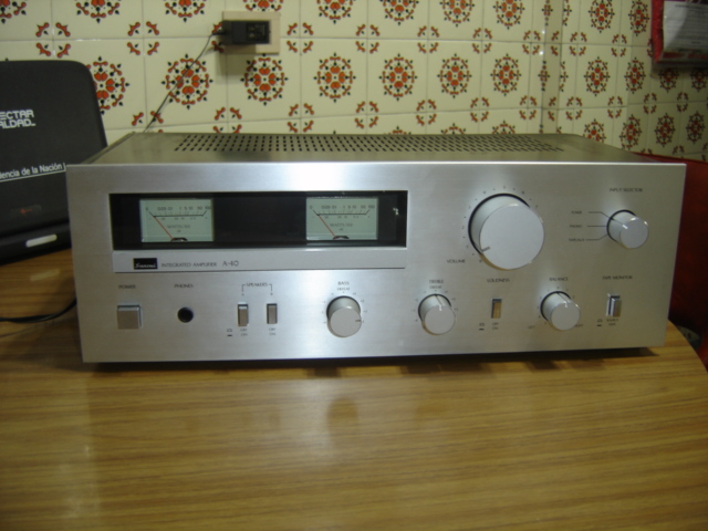 Mi primer vintage Sansui A40 DSC03726_zpsb812f50b