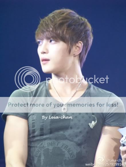 Jaejoong - Fanmeeting à Shanghai 10.12.11 [en anglais] 99bb74a4gw1dnxxxws0duj