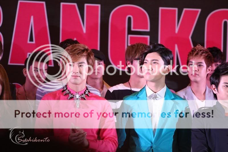 [PIC] 120406 Korean Music Wave à Bangkok - Conférence de Presse 120406PressConfBKK100