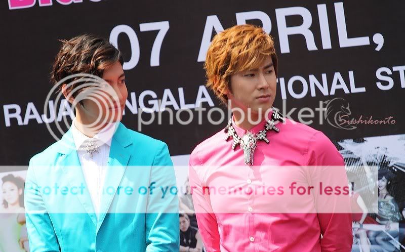 [PIC] 120406 Korean Music Wave à Bangkok - Conférence de Presse 120406PressConfBKK105