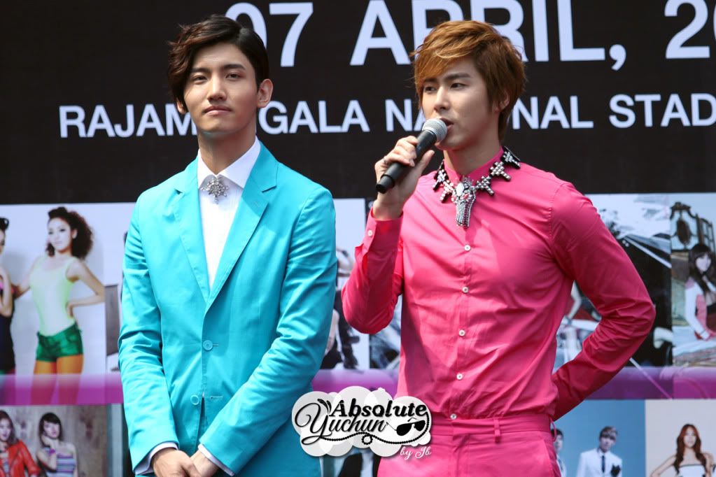 [PIC] 120406 Korean Music Wave à Bangkok - Conférence de Presse 120406PressConfBKK24