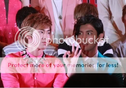 [PIC] 120406 Korean Music Wave à Bangkok - Conférence de Presse 120406PressConfBKK43