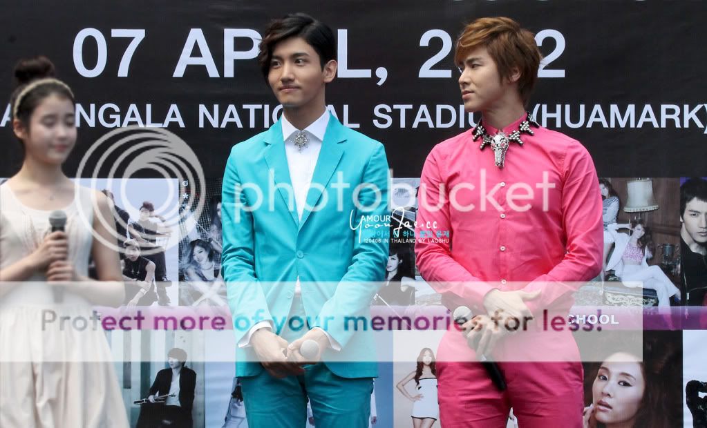 [PIC] 120406 Korean Music Wave à Bangkok - Conférence de Presse 120406PressConfBKK60