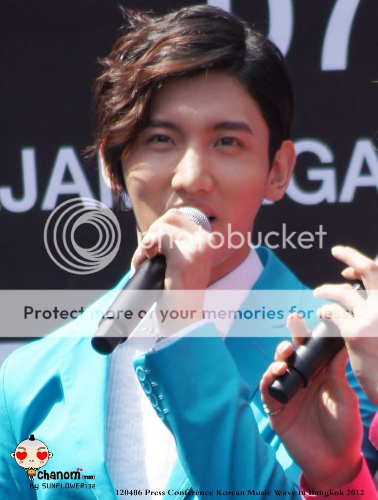 [PIC] 120406 Korean Music Wave à Bangkok - Conférence de Presse 120406PressConfBKK63