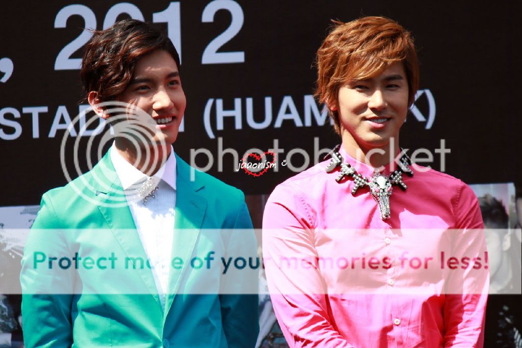 [PIC] 120406 Korean Music Wave à Bangkok - Conférence de Presse 120406PressConfBKK67