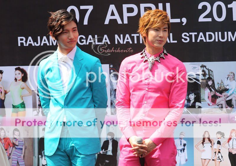 [PIC] 120406 Korean Music Wave à Bangkok - Conférence de Presse 120406PressConfBKK78