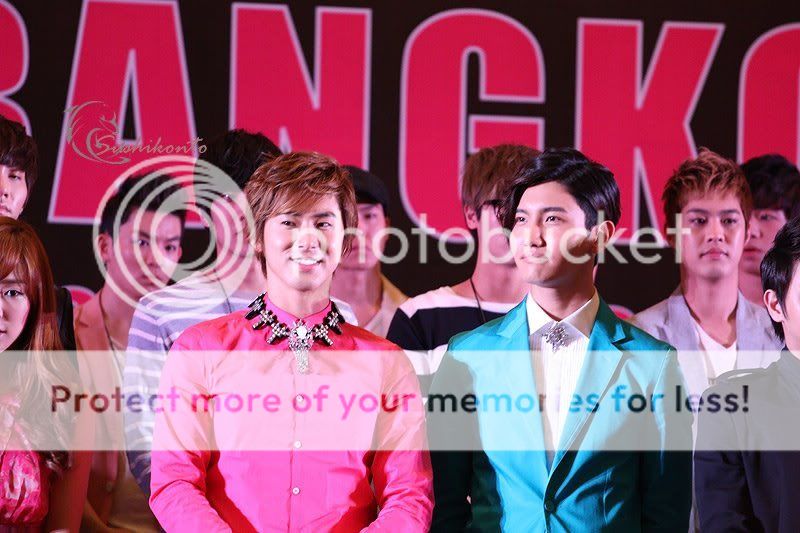 [PIC] 120406 Korean Music Wave à Bangkok - Conférence de Presse 120406PressConfBKK84