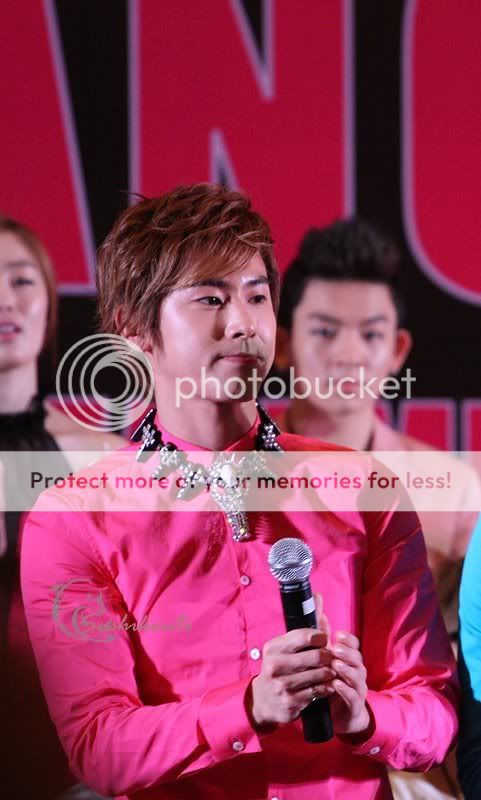 [PIC] 120406 Korean Music Wave à Bangkok - Conférence de Presse 120406PressConfBKK90