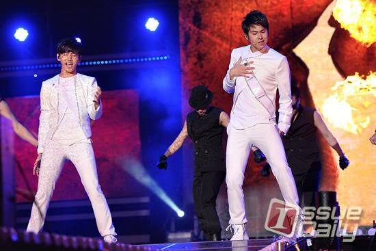 [PIC] 120512 TVXQ - Dream Concert 120512TVXQDreamConcert13