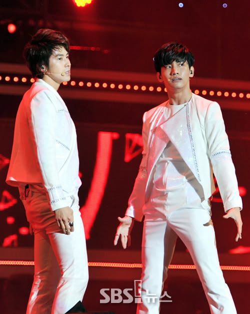 [PIC] 120512 TVXQ - Dream Concert 120512TVXQDreamConcert14