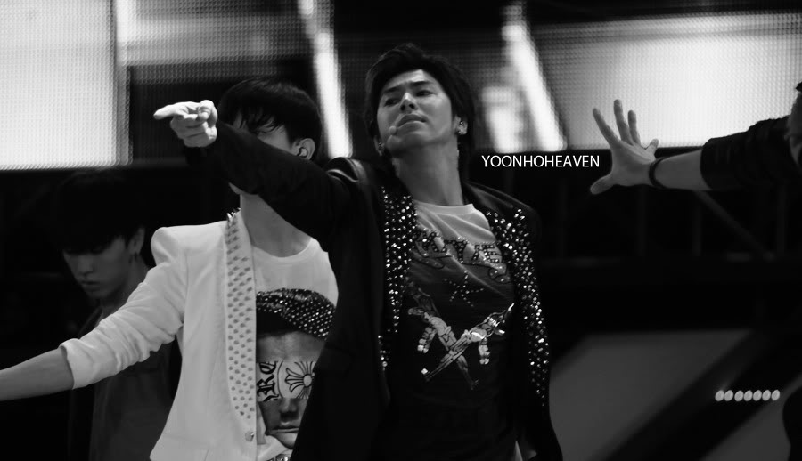 [PIC] 120818 TVXQ - SM TOWN Seoul 120818TVXQ-SMTOWNSeoul109