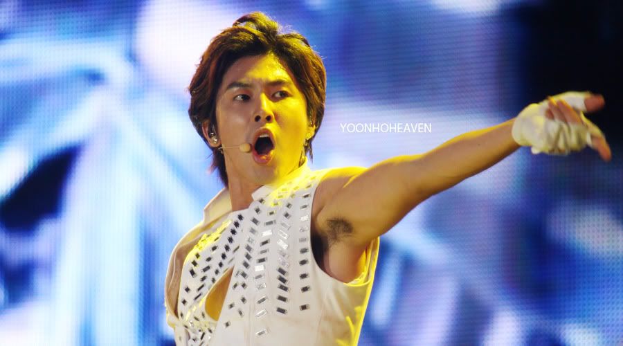 [PIC] 120818 TVXQ - SM TOWN Seoul 120818TVXQ-SMTOWNSeoul133