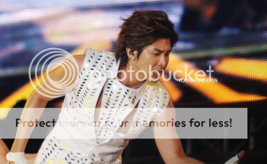 [PIC] 120818 TVXQ - SM TOWN Seoul 120818TVXQ-SMTOWNSeoul157