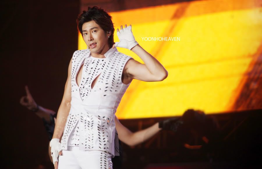 [PIC] 120818 TVXQ - SM TOWN Seoul 120818TVXQ-SMTOWNSeoul44