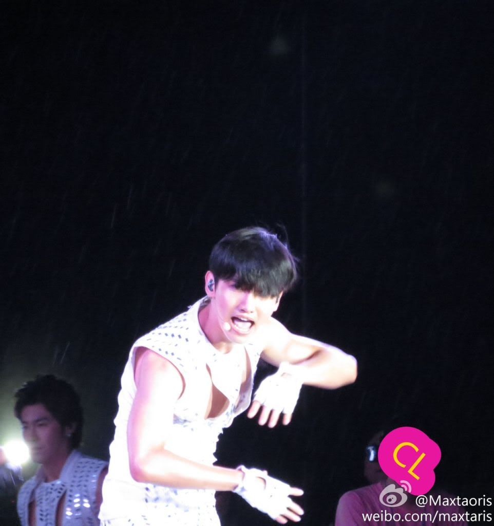 [PIC] 120818 TVXQ - SM TOWN Seoul 120818TVXQ-SMTOWNSeoul59