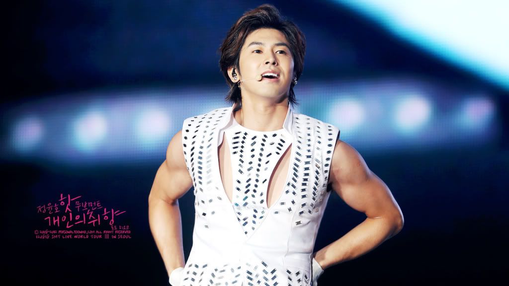 [PIC] 120818 TVXQ - SM TOWN Seoul 120818TVXQ-SMTOWNSeoul72