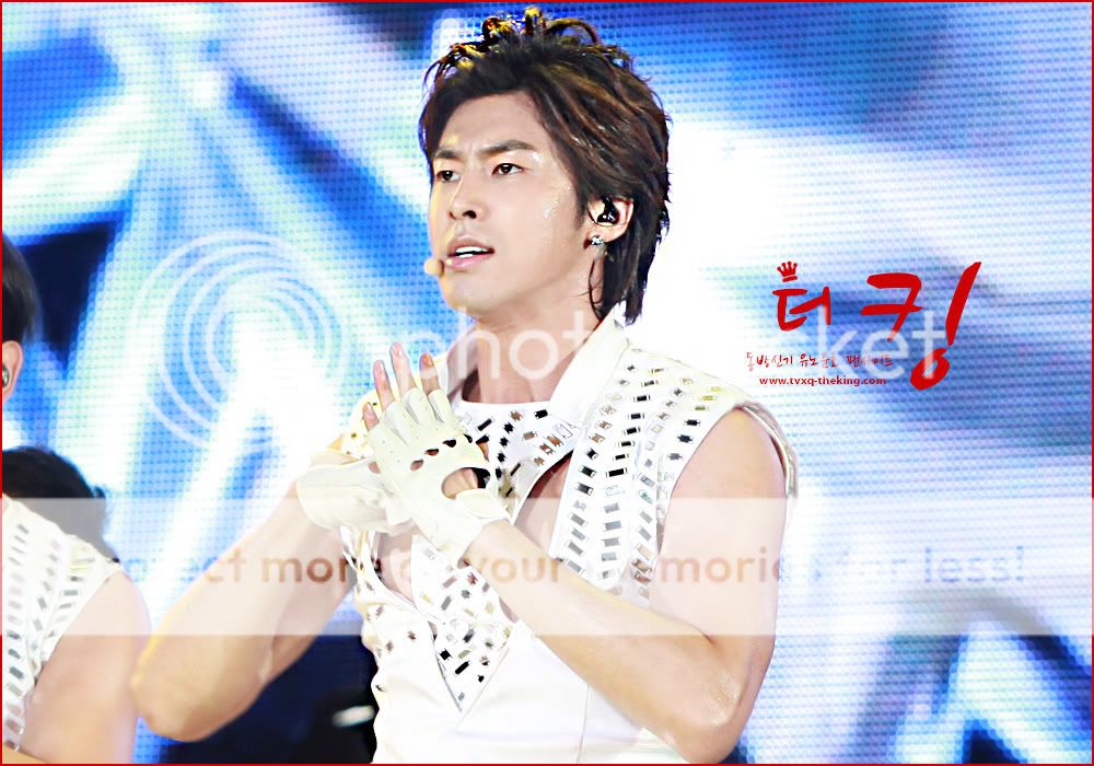 [PIC] 120818 TVXQ - SM TOWN Seoul 120818TVXQ-SMTOWNSeoul86