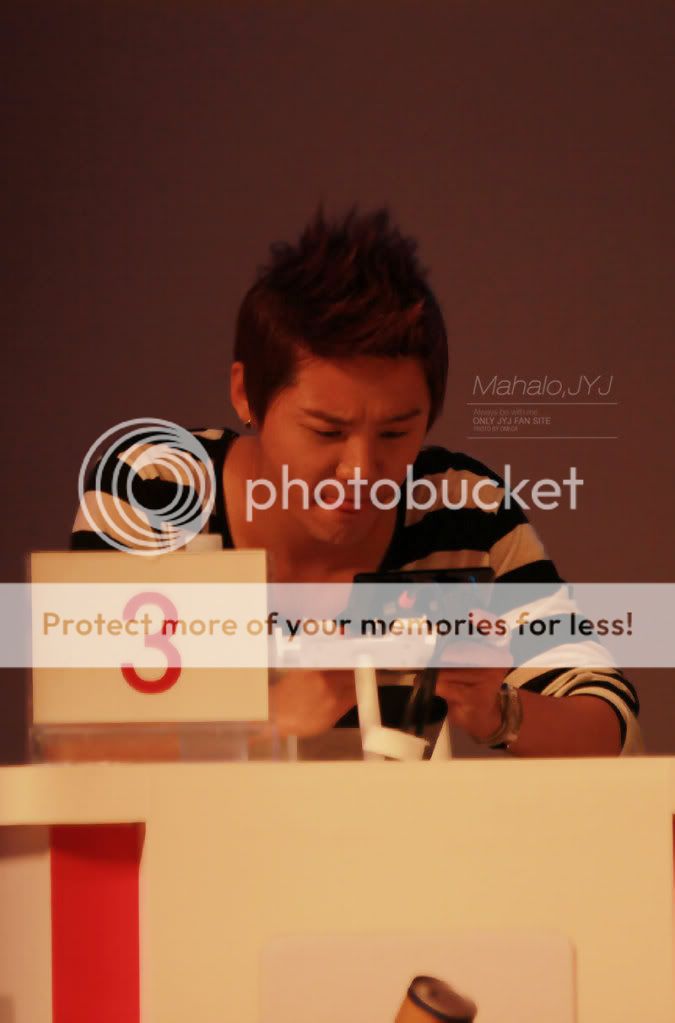 [PIC] 120819 JYJ - Mario Kart Event 120819JYJMarioKartEvent42