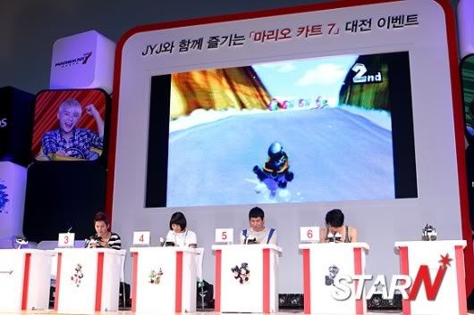 [PIC] 120819 JYJ - Mario Kart Event 120819JYJMarioKartEvent53