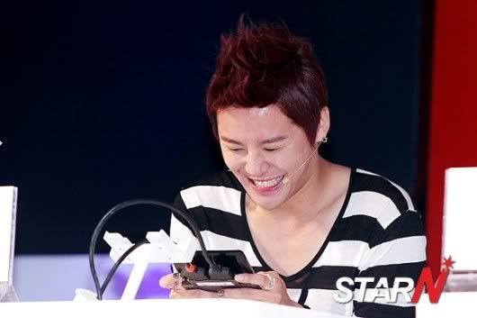 [PIC] 120819 JYJ - Mario Kart Event 120819JYJMarioKartEvent57