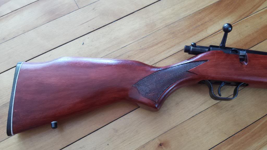 Modification bois de ma 22 LR - Lakefield Mark 2 10