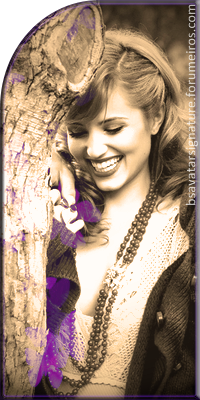 Dianna Agron Ava3-12