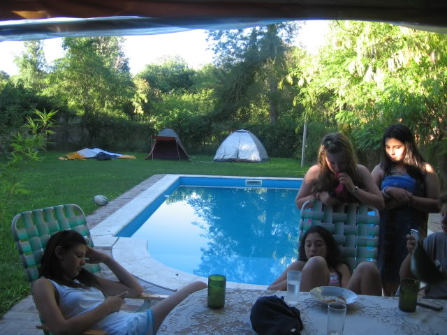 Campamento desped. de año, de los chicos,  en casa Majane2011033