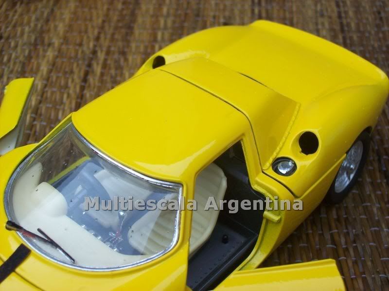 Ferrari 250 LM  1/24 100_6592800x600