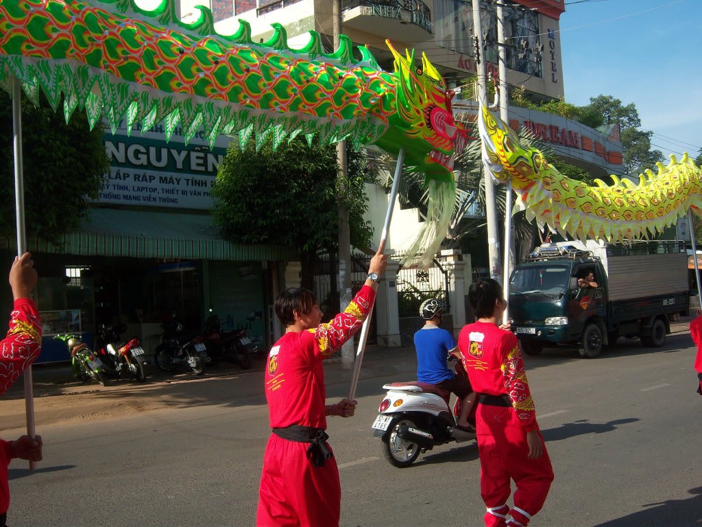 Chan Nghia Duong- BinhDuong " moi' ra nam dau " 100_1490