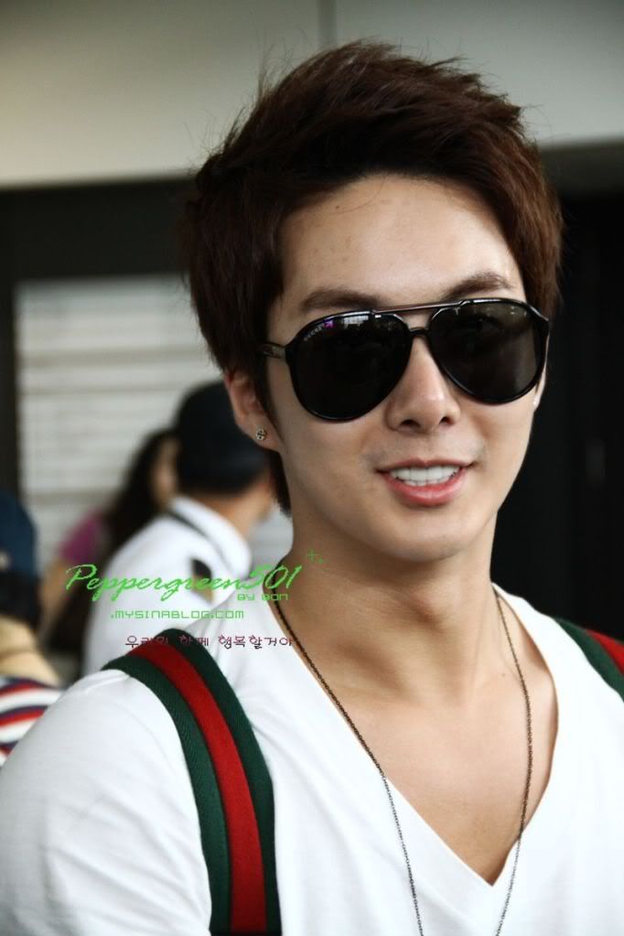 [HJB] Hong Kong Airport [16.07.11] 40df9b874b27751c9c2fb424