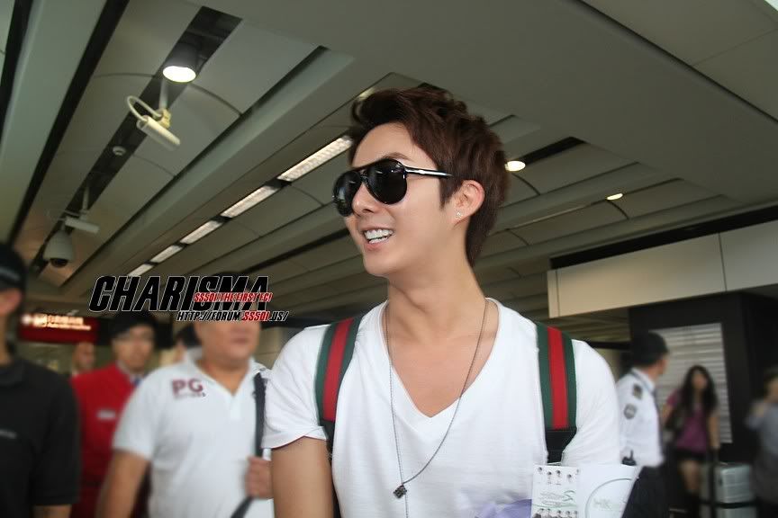 [HJB] Hong Kong Airport [16.07.11] 4b8aaee2bebe6a4a2cf5348b