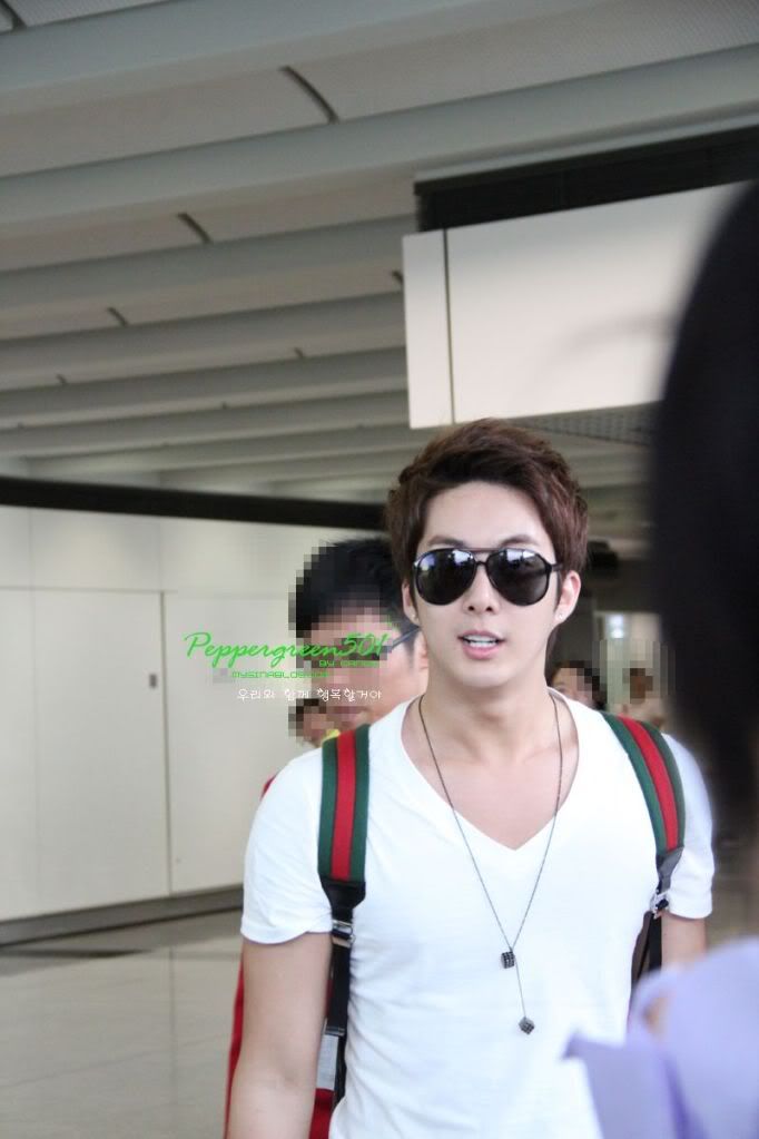 [HJB] Hong Kong Airport [16.07.11] 6cc6ad274cf46799e4cd4025