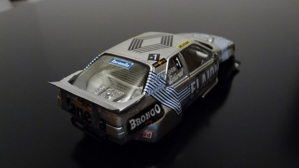 1/43 - J.M. TRAVERSO - Renault Fuego TC2000 1991 (Pato) P1060228