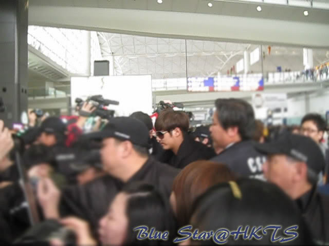 Imágenes Yong Saeng  - Kyu Jong aeropuerto Incheon (Corea) y llegada a Hong Kong SaengyKyua50