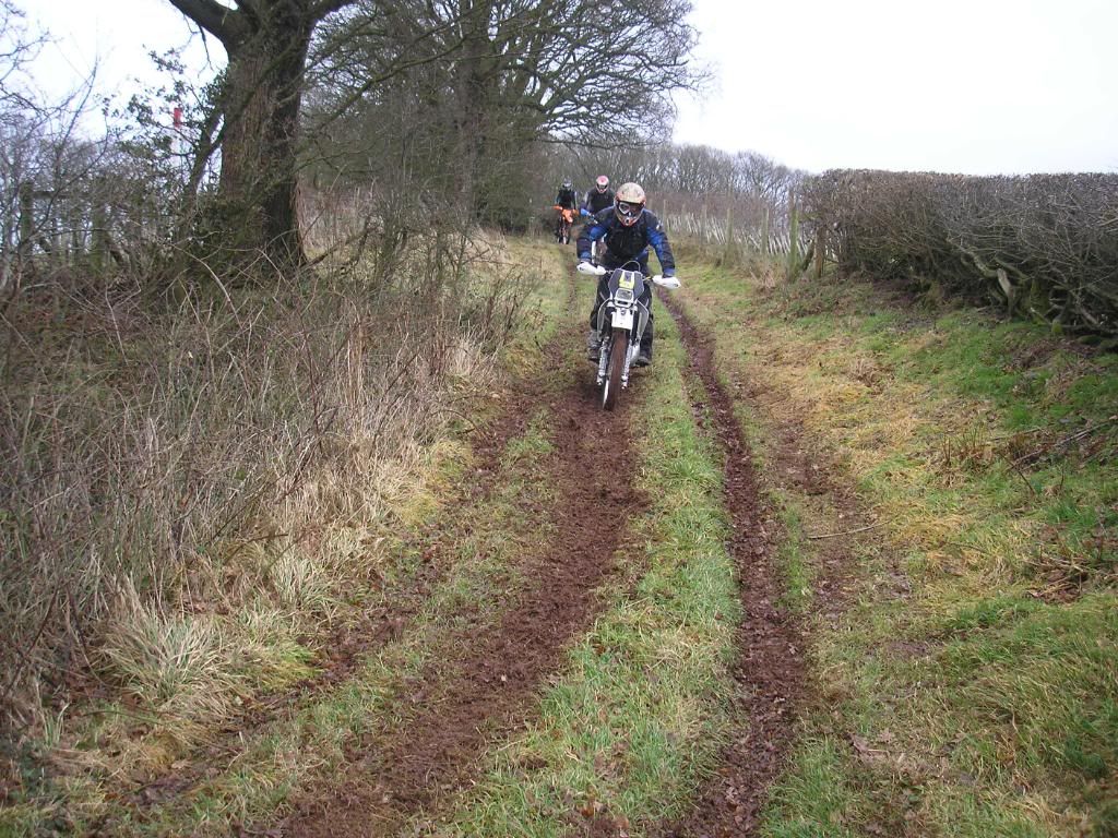 Sun 6th - Kington and back the slippery way - Page 3 033-3