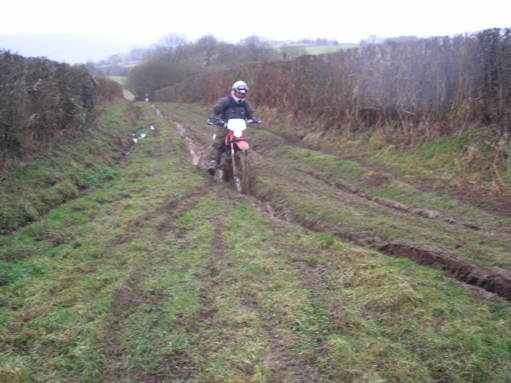 Sun 6th - Kington and back the slippery way - Page 3 059-1