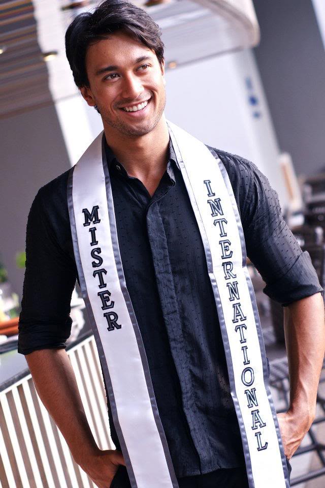 2011 | MISTER INTERNATIONAL | CESAR CURTI - Page 3 404500_10150537113394909_855644908_8511676_1749418166_n