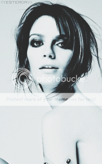 Mischa Barton MB45