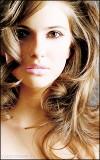 Shelley Hennig SH6a