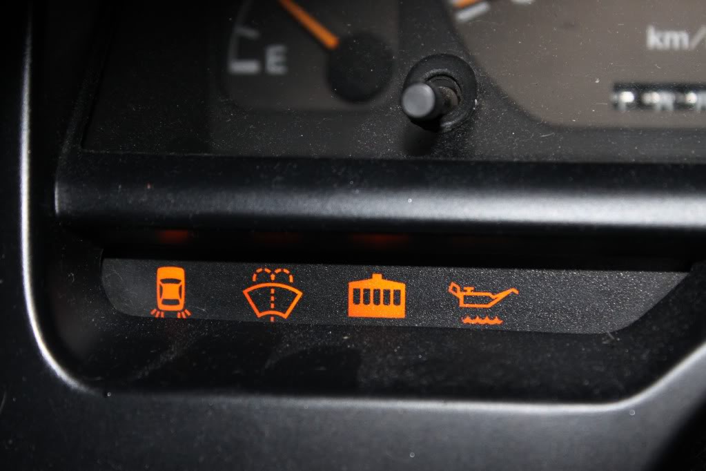 Mystery warning light. Wrnglite