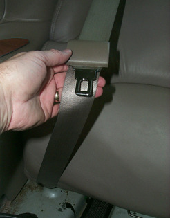 Write-Up: Front/Rear Seat Removal - Page 3 Rear_upper_belts