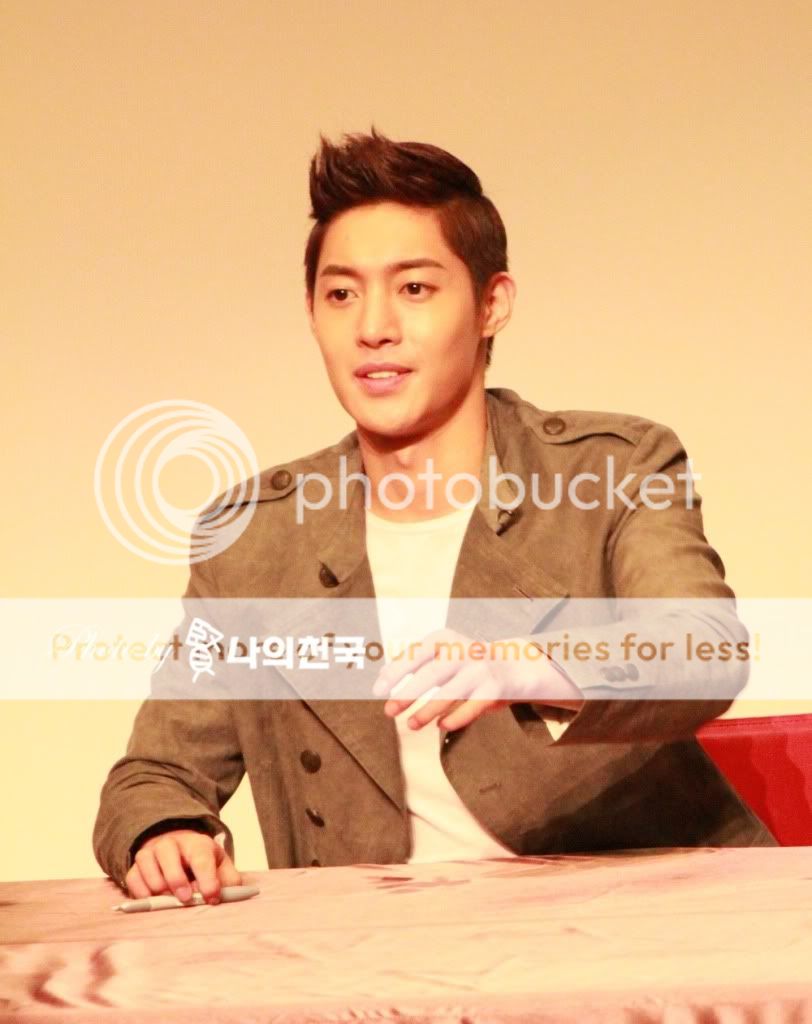 Fansigning Event #3 0e80fb9c745cf09dfd037f81