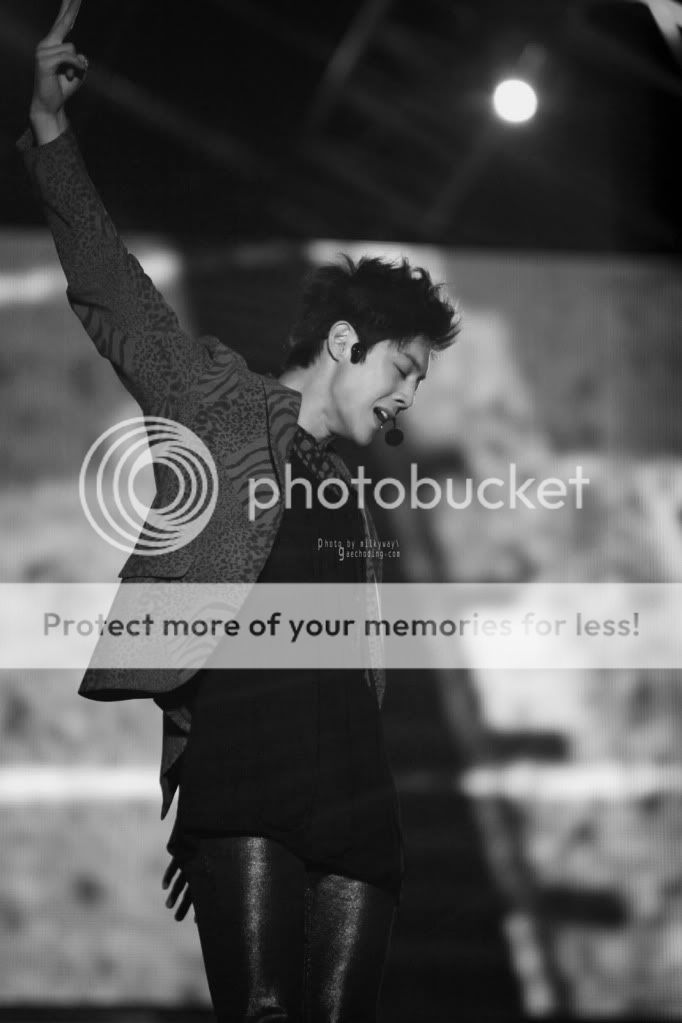 Leader's Photobook - Page 4 1256506893_img_0205