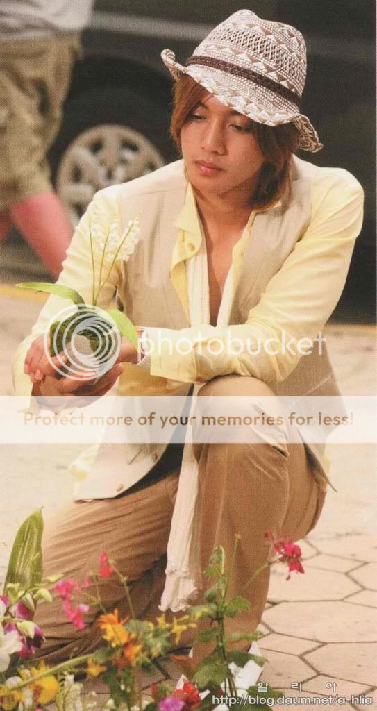 [photobook] Boys Before Flowers Official Photobook 1330754b4d6a82a10fe564