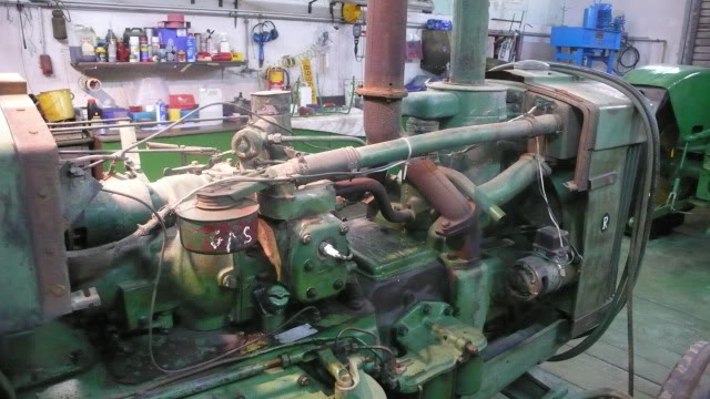 John Deere R 1949 L1010470